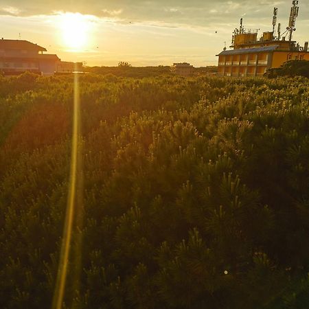 Hotel Pine Beach Rosolina Mare Εξωτερικό φωτογραφία