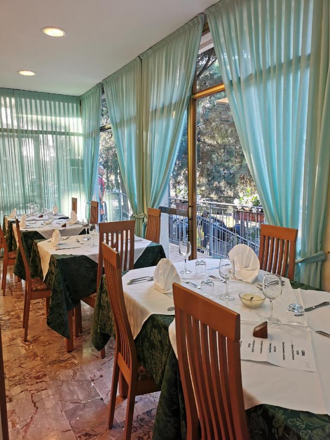 Hotel Pine Beach Rosolina Mare Εξωτερικό φωτογραφία