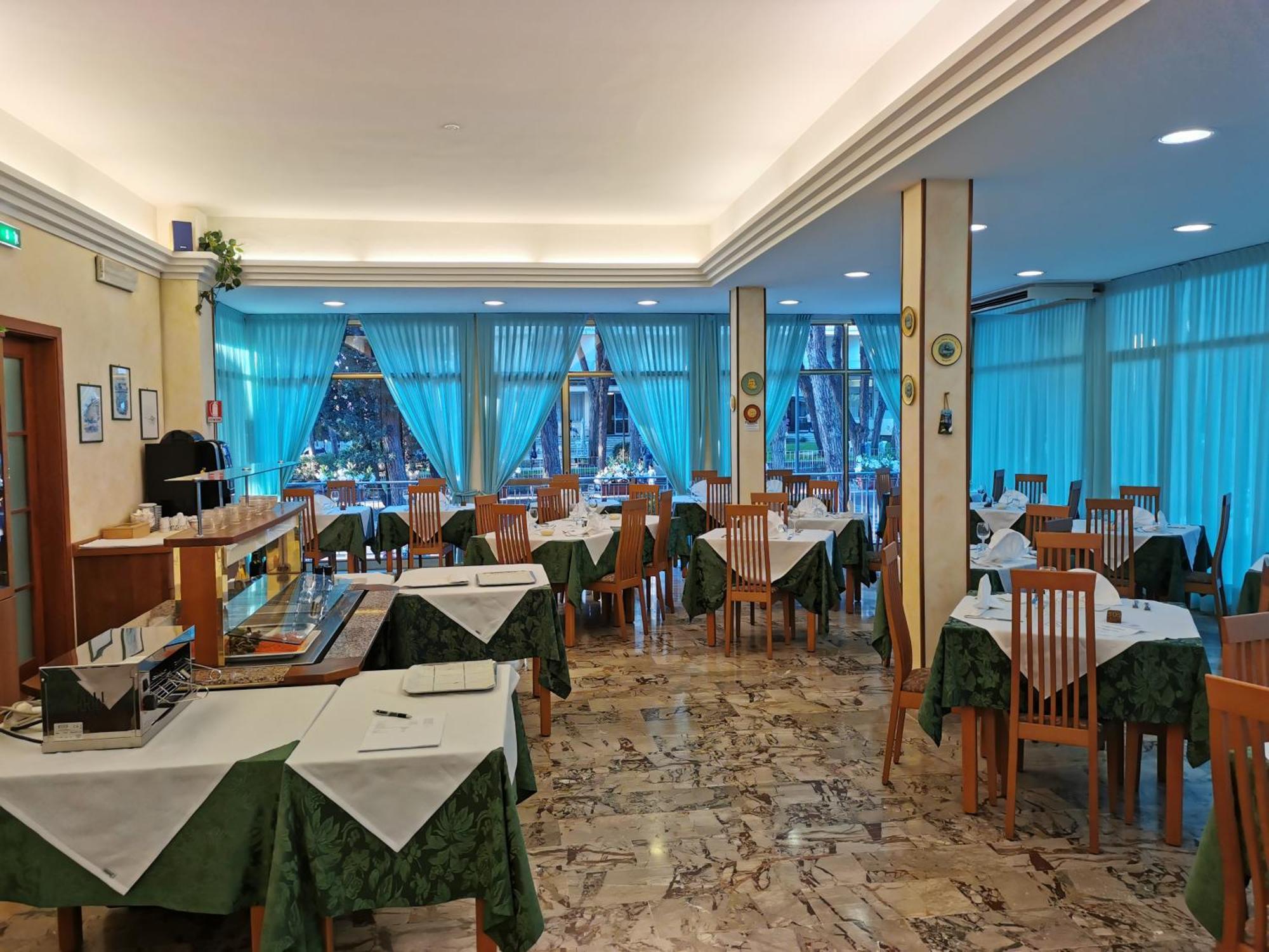 Hotel Pine Beach Rosolina Mare Εξωτερικό φωτογραφία